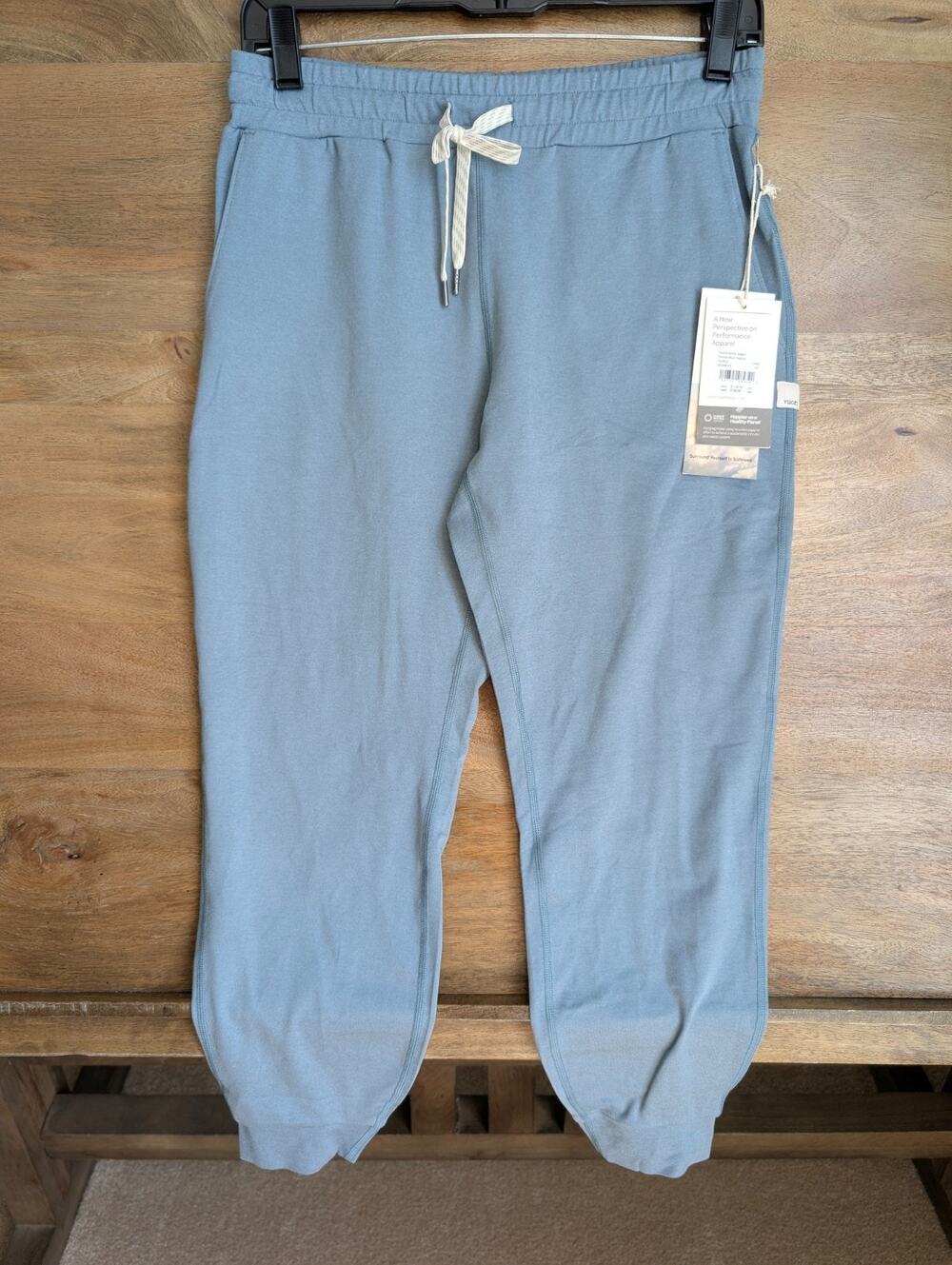NWT Vuori Performance Jogger Pants Womens XS Smoke Blue Heather Athleisure VW303